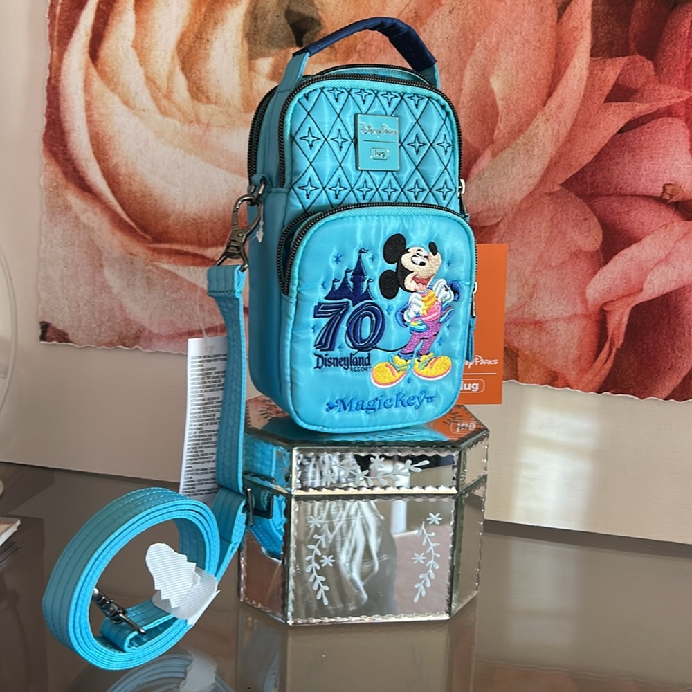 NWT Disneyland 70th Anniversary Mickey Magic Key Disney Parks Lug Crossbody Bag